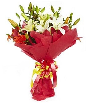 5 dal kazanlanka lilyum buketi  Muğla çiçek siparişi vermek 
